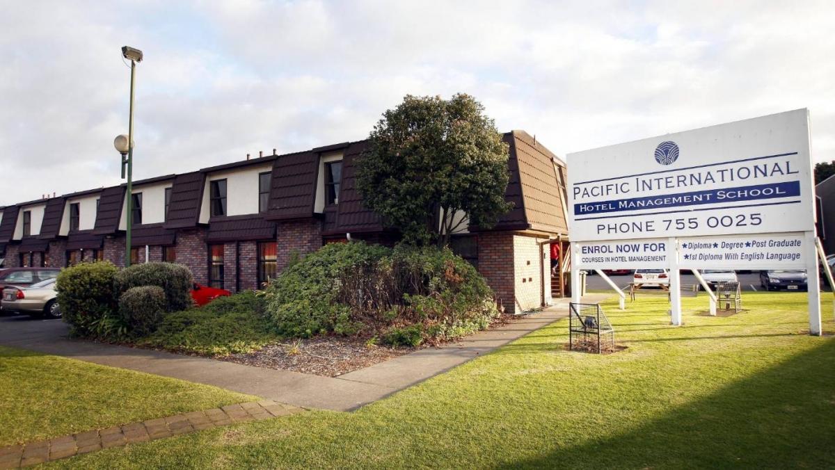 Pacific International Hotel Management School (PIHMS)
